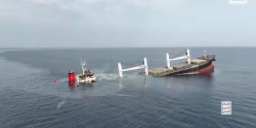 At least four killed and many ‘kidnapped’ in second Houthi attack in a week on Red Sea cargo ship
