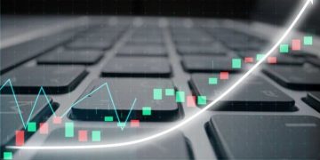 Tech Weekly: Cloud Providers, Tech Stocks Outperform as Earnings Season Rolls On